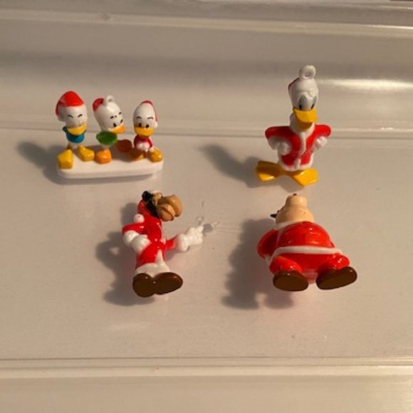 Disney Zaini Surprise Egg Christmas Ornaments 8 pieces - Picture 2 of 5